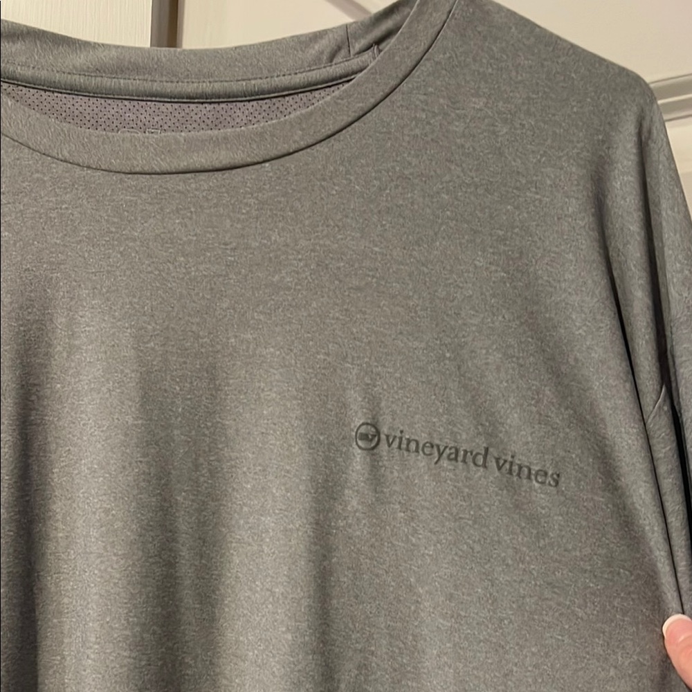 XXL Vineyard Vines Gray performance Men's long sleeve shirt.
